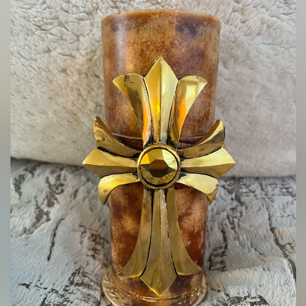 SOLD!! Chrome Angels statement Gold Fleur Di Lis Candle; Never Used, Rare!
